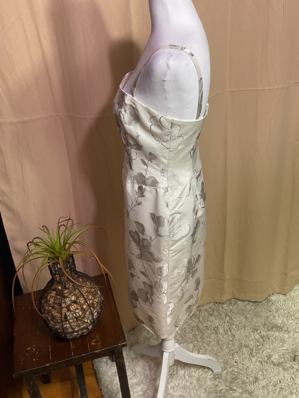 Ivory Armani Collezioni Floral Satin Sheath Dress - Picture 4 of 12